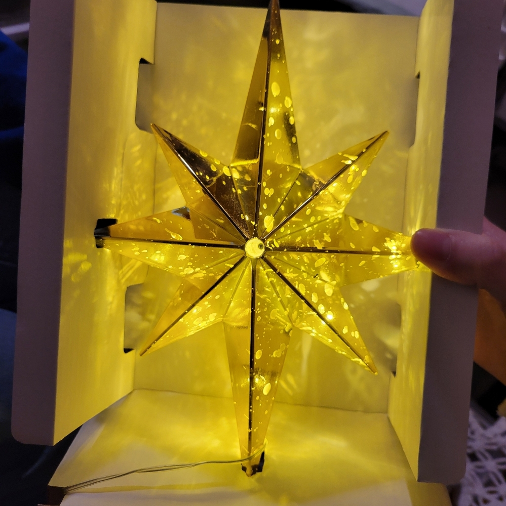 Ashland Christmas Tree Topper